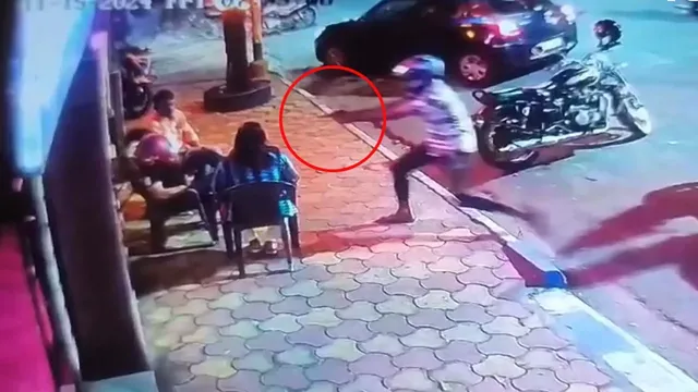 Video: Bị ám sát hụt, một lãnh đạo Đảng Trinamool may mắn thoát chết, vùng dậy đuổi theo tên sát thủ