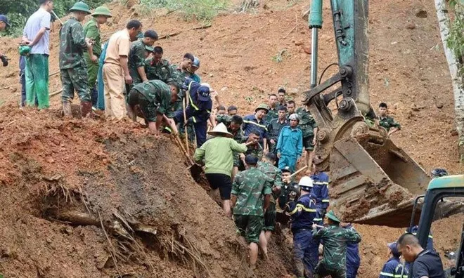 Vụ sạt lở vùi lấp xe khách tại Hà Giang: Đã xác định được danh tính 11 nạn nhân tử vong