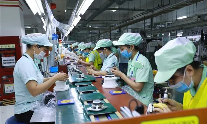 Trường hợp nào thì người lao động nghỉ làm vẫn được hưởng nguyên lương?