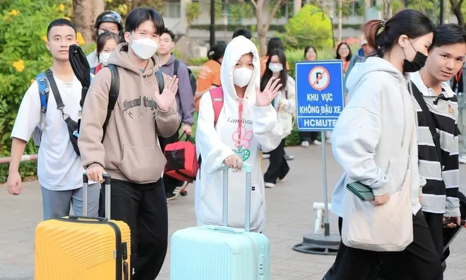 Lịch nghỉ Tết Nguyên đán 2025: Trường nào cho sinh viên nghỉ nhiều nhất?