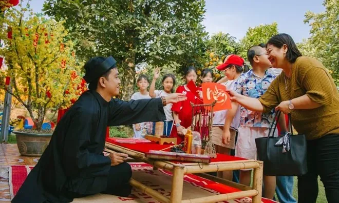 Cúng khai trương đầu năm 2026 cần những gì? Danh sách lễ vật chi tiết