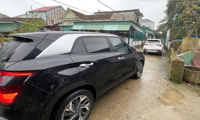 Thông tin mới vụ ô tô bị “khóa đầu, khóa đuôi” gây xôn xao Hà Tĩnh: Chủ xe bị phạt 5 triệu đồng, lý do vì sao?