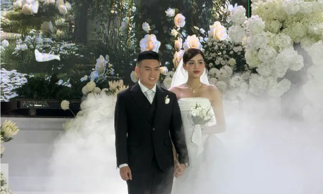 Profile cực phẩm của chồng Hoa hậu Đỗ Thị Hà: Vừa trúng cử HĐND Quảng Trị với số phiếu ấn tượng