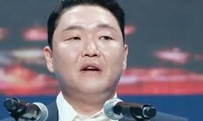 PSY bị chuyển hồ sơ công tố: Điều gì ẩn sau những đơn thuốc gây tranh cãi?