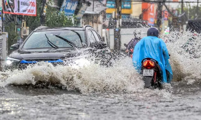 Dự báo thời tiết 10 ngày tới: Bắc Bộ và miền Trung còn mưa lớn đến khi nào?