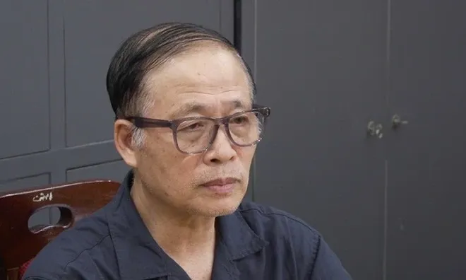 Ông chủ vàng Bảo Tín Minh Châu và con trai bị khởi tố về tội danh gì?