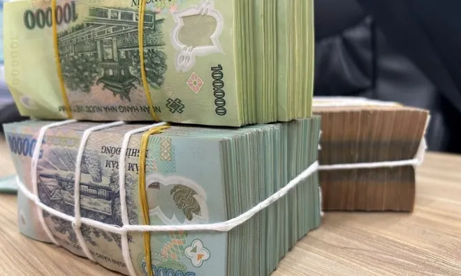 Nộp tờ khai thuế thu nhập cá nhân chậm 1 tháng có bị phạt không?