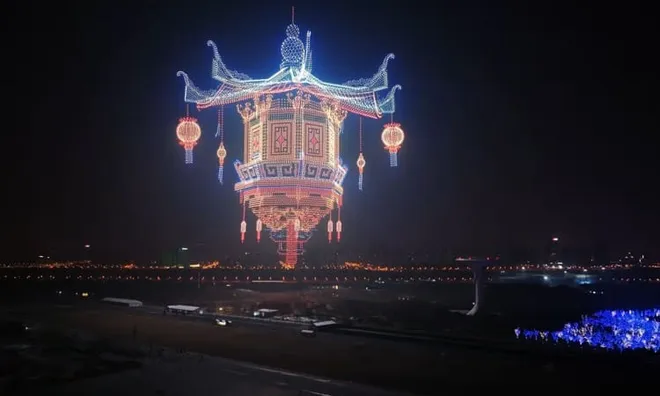 Màn trình diễn khiến nhiều người choáng ngợp với hơn 22.000 drone cùng bay trên bầu trời