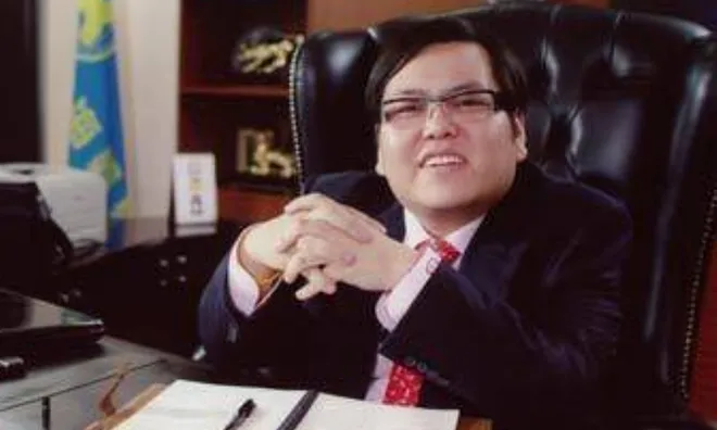 Từng là tỷ phú trẻ nhất Trung Quốc, người đàn ông này giờ thành "đệ nhất phá gia chi tử", bị truy nã vì khoản nợ khổng lồ