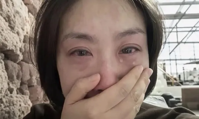 Xin họ hàng cho con ở nhờ vài năm để tiện đi học nhưng bị từ chối, người mẹ lên mạng than trách bằng 1 câu nhưng dân mạng lại đồng loạt phản đối