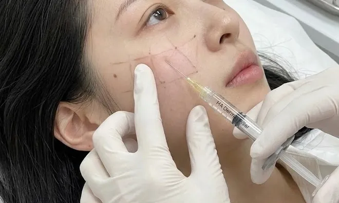 Ba người phụ nữ sống lành mạnh bất ngờ nhiễm HIV, điểm chung nằm ở lần làm đẹp tại cùng một spa