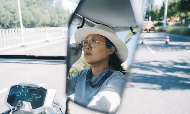 Từng nhận lương cả trăm triệu đồng/tháng, nữ Giám đốc giờ thất nghiệp, phải đẩy xe bán khoai nướng để trả nợ mua nhà