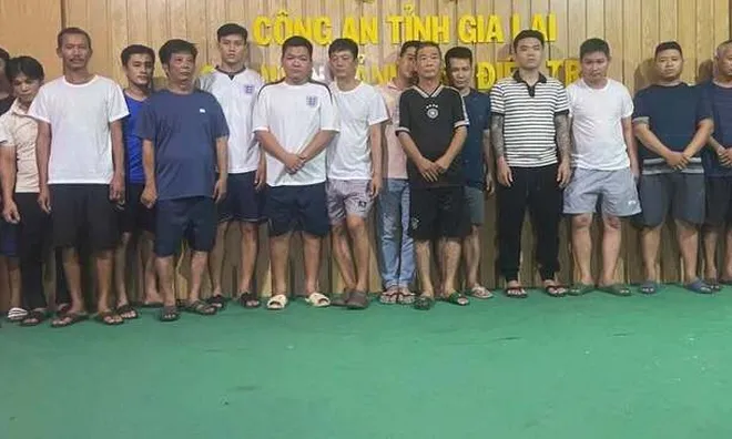 Triệt phá đường dây cá độ bóng đá mùa World Cup 2026 với số tiền giao dịch hơn 100 tỷ đồng, khởi tố 16 đối tượng, thu giữ nhiều tang vật