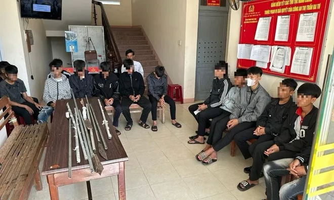 Quảng Ngãi: Một chiến sĩ công an bị thương khi khống chế nhóm thanh niên hỗn chiến