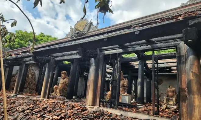 Tin thời sự mới nhất ngày 24/10: Cháy ngôi chùa cổ 800 tuổi, nam sinh lớp 9 bị ép ăn đất
