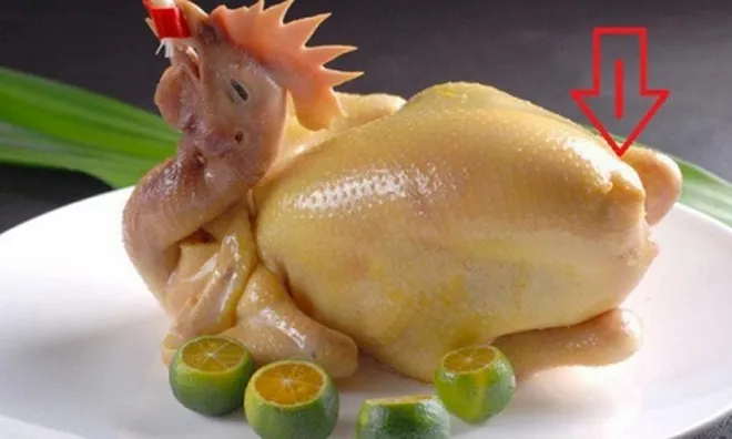 3 bộ phận của gà ẩn chứa "ổ độc tố", nhiều người vẫn vô tư ăn mà không hay