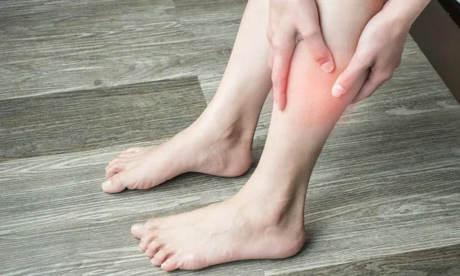 3 dấu hiệu ở chân cảnh báo lưu thông máu kém, đừng bỏ qua