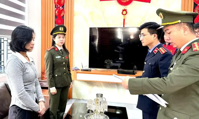 Bắt tạm giam Phan Thị Thu Hường