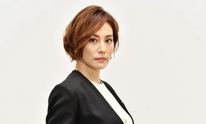 Nữ diễn viên phim giờ vàng bị cảnh sát khám nhà phát hiện chất cấm, hiện ra sao?