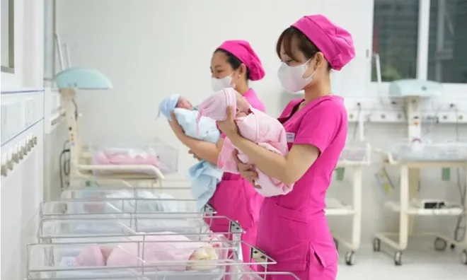 Sinh đủ 2 con trước 35 tuổi ở An Giang được thưởng bao nhiêu tiền?