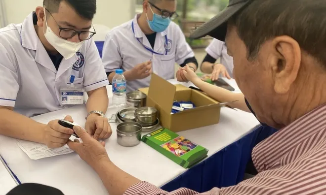 Tin vui: Chính thức tăng mức hỗ trợ cho nhân viên y tế thôn, bản từ giữa tháng 7/2026