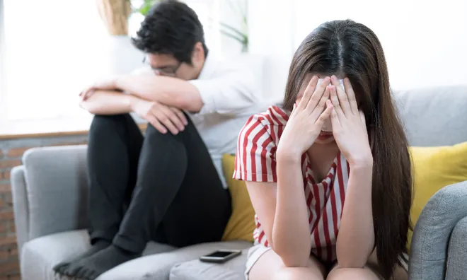 Đêm ở nhà nghỉ với bạn trai là bố đơn thân, anh đòi chia tay vì biết tôi còn trong trắng