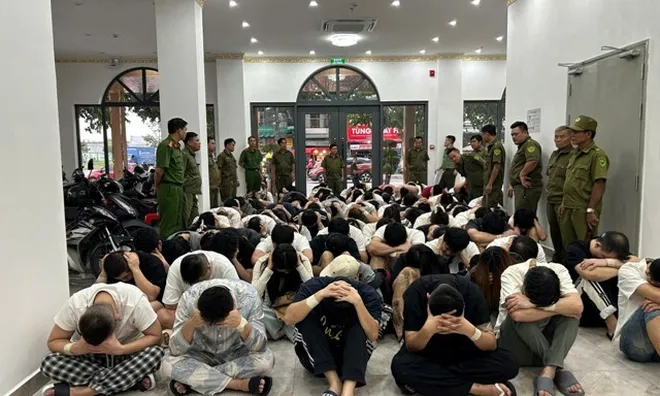 Nhập cảnh trái phép vào Việt Nam, 83 người Trung Quốc thuê trọn khách sạn ở TPHCM làm "đại bản doanh" lừa đảo