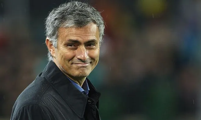 Jose Mourinho chính thức trở lại Real Madrid sau 13 năm