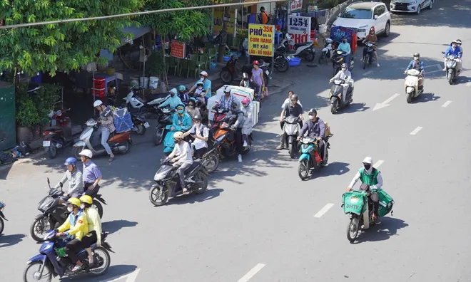 Dự báo thời tiết 19/6: Bắc Bộ tăng nhiệt, Trung Bộ tiếp tục hứng “chảo lửa"