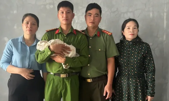 Tìm thấy mẹ của bé trai bị bỏ rơi trước chùa Hoằng Phúc cùng lá thư “con là sinh viên, không nuôi được con”