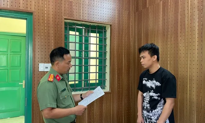 Bí mật phía sau 62 tài khoản ngân hàng khiến Nguyễn Hữu Khánh bị truy nã xuyên biên giới