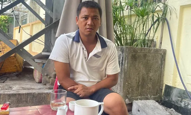 Người đàn ông lang thang 15 ngày được công an giúp đoàn tụ với gia đình nhờ một cuộc gọi nhỡ