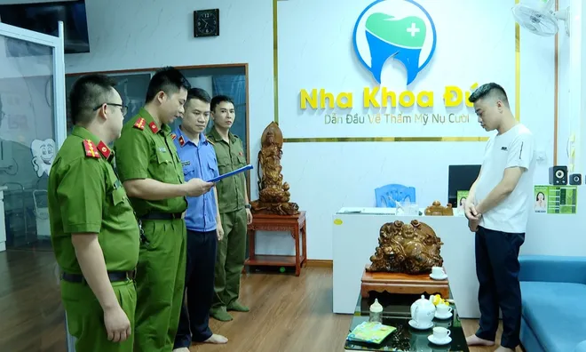 Giả danh bác sĩ, chủ phòng khám bị khởi tố