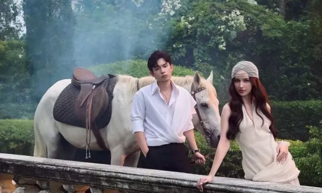 Hotgirl Cần Thơ xinh như búp bê, cưới thiếu gia Sài Thành, được mẹ chồng tặng biệt thự trăm tỷ
