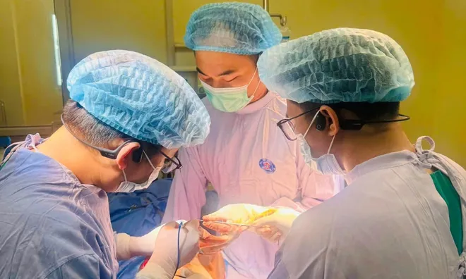 Bác sĩ Bệnh viện K nỗ lực giữ đôi chân cho bệnh nhân ung thư xương ác tính