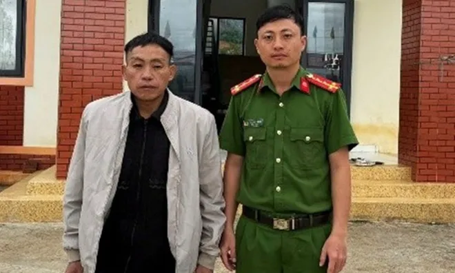 Giải cứu người đàn ông rơi xuống giếng giữa đêm, mắc kẹt gần 10 tiếng