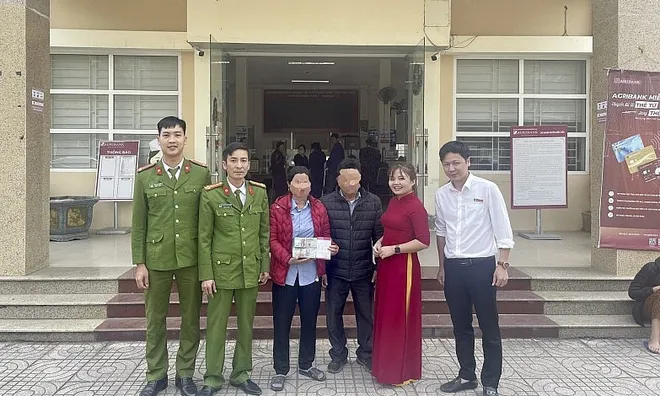 Kịp thời ngăn một phụ nữ chuyển hơn 1 tỷ đồng cho kẻ lừa đảo