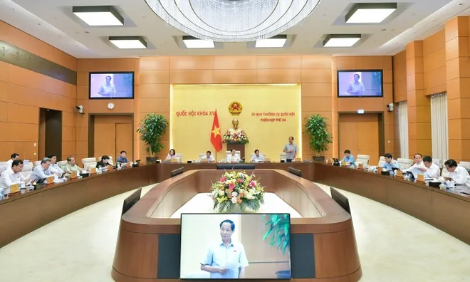 Đề nghị bổ sung dao có tính sát thương cao là dao sắc, dao nhọn