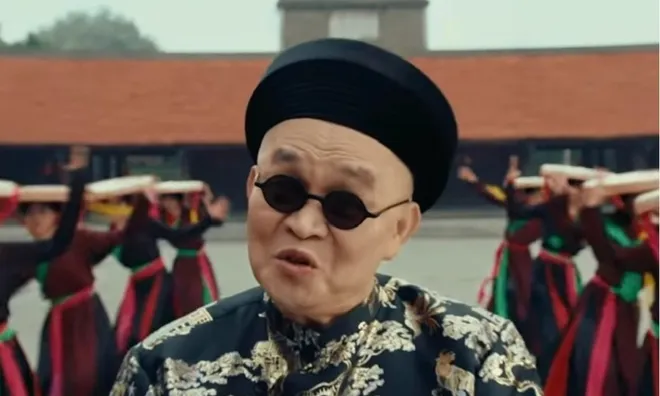 ‘Bắn rap’ trong Bắc Bling: Nghệ sỹ Xuân Hinh giàu cỡ nào mà lo Hòa Minzy không đủ tiền trả cát-xê?