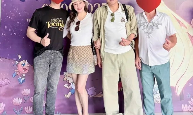 Sao Việt 24h: Hồ Quỳnh Hương hiếm hoi xuất hiện cùng ông xã doanh nhân, được khen trẻ hơn so với tuổi thật