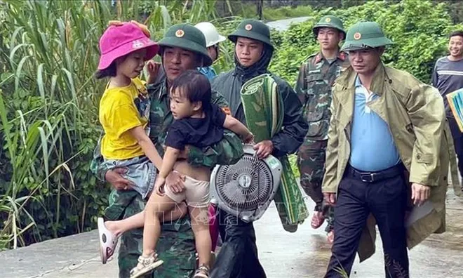 Chỉ đạo của Thường trực Ban Bí thư về việc ứng phó bão số 10 (Bualoi)