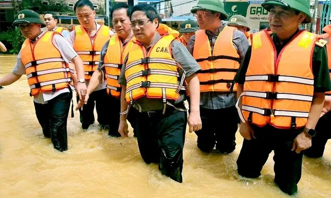 Con đê mềm của niềm tin