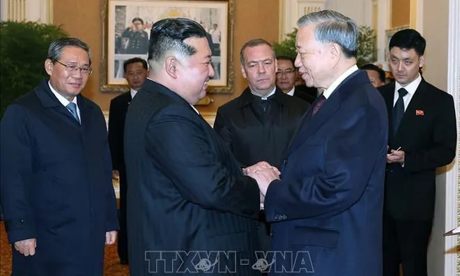 Tổng Bí thư Tô Lâm dự Lễ duyệt binh kỷ niệm 80 năm thành lập Đảng Lao động Triều Tiên