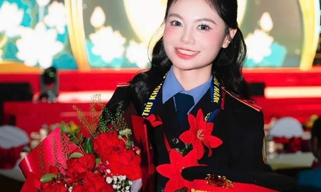 Nữ thủ khoa được đặc cách vào Viện Kiểm sát, từng suýt bỏ học vì tự ti: “Em đã tìm thấy phiên bản tốt hơn của chính mình”