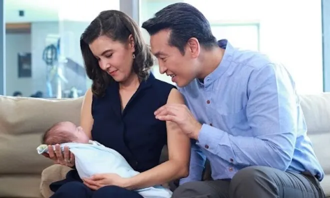 Con gái lớn lên không nét nào giống bố, da trắng tóc xoăn như trẻ Tây, vợ nói sự thật khiến chồng hoảng