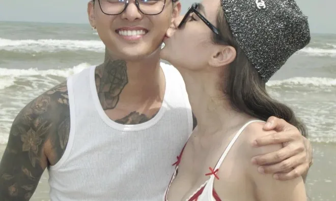 Xôn xao đoạn camera ghi lại cảnh Đạt G đối xử với con riêng của Cindy Lư trước cửa nhà