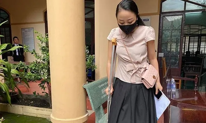 Nữ tiếp viên hàng không bị ô tô tông đã nhận 1,2 tỷ đồng bồi thường sau 4 năm