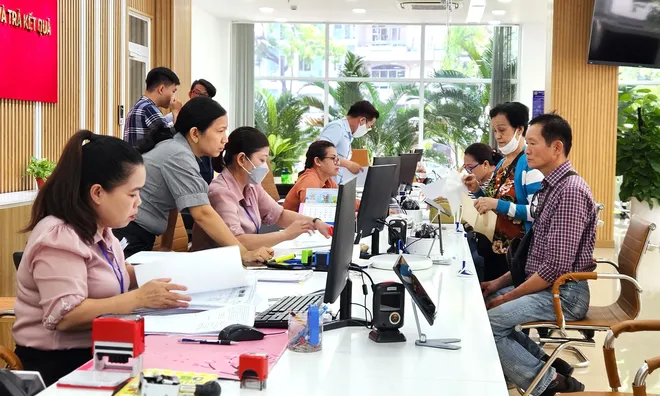 Tăng lương cơ sở, quyền lợi của người tham gia BHXH, BHYT có tăng?