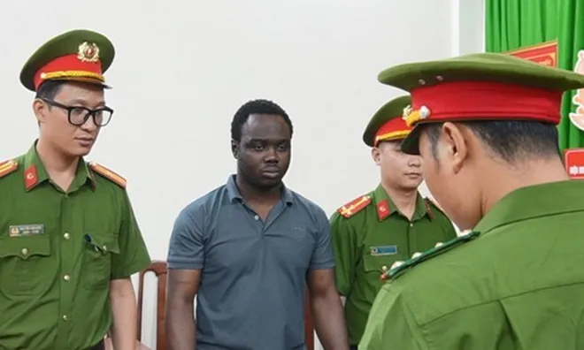 Bí mật kinh ngạc về đường dây rửa tiền xuyên quốc gia núp bóng tiệm vàng