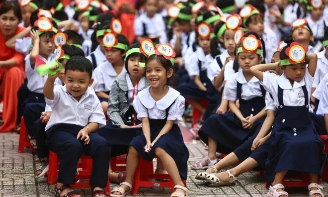 Tin cực vui: Học sinh công lập toàn quốc được miễn học phí từ năm học 2025-2026